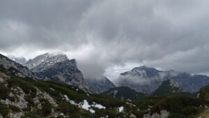 Alpe Slovenija planinarenje slika