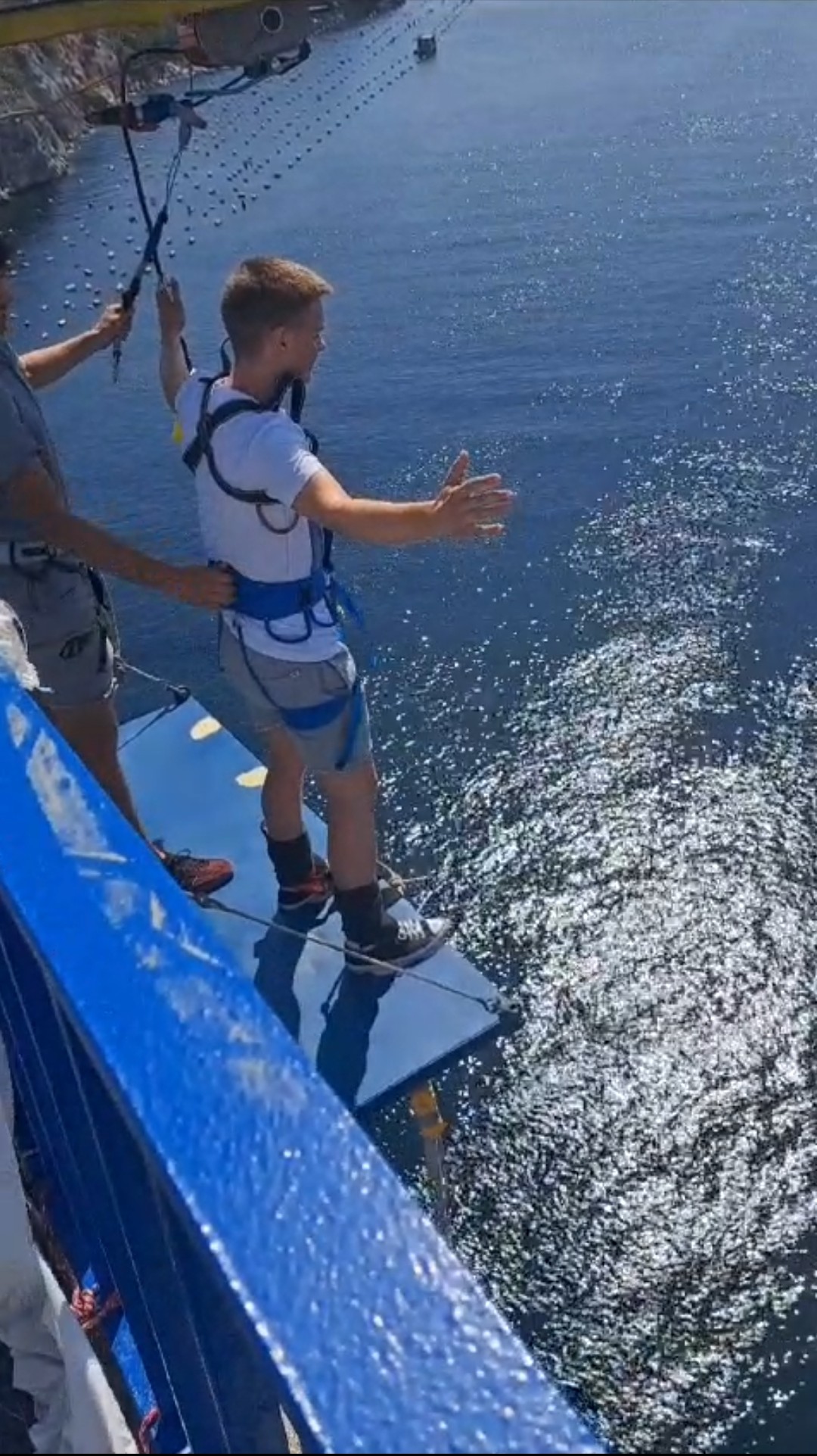 Bungee jumping sa Šibenskog mosta, skok s 40 m slika